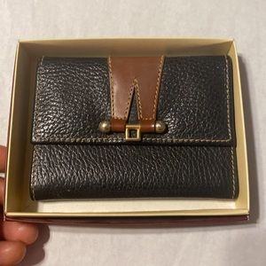Trianon Buffalo 🦬 leather women,s wallet color blue & brown new in the b